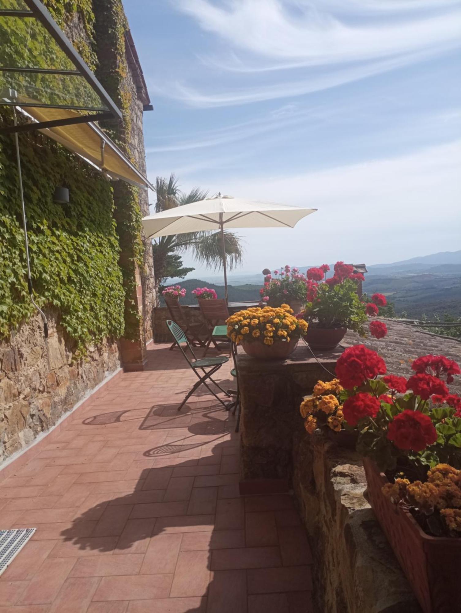 Hostal Casa Marju Montemassi Exterior foto