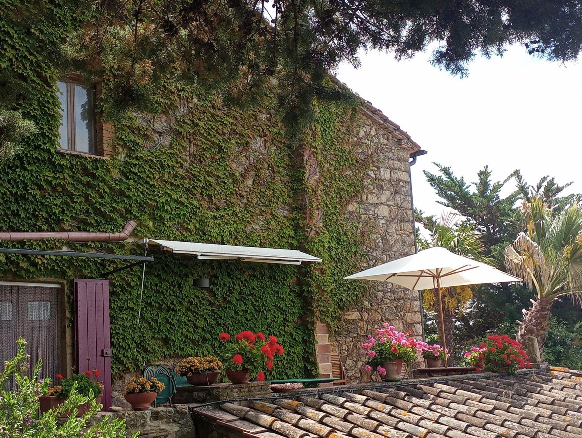 Hostal Casa Marju Montemassi Exterior foto